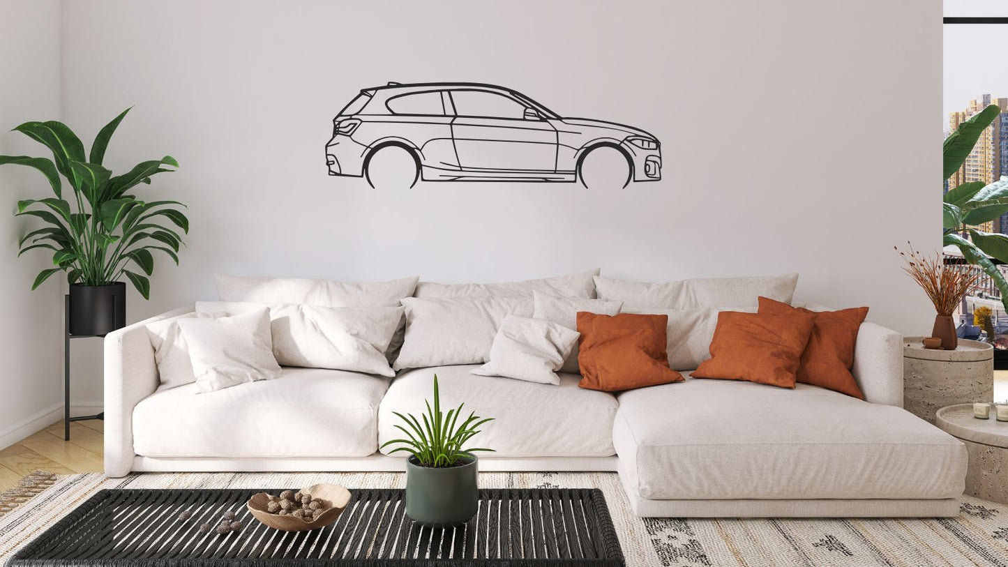 BMW Série 1 – Découpe murale en acier